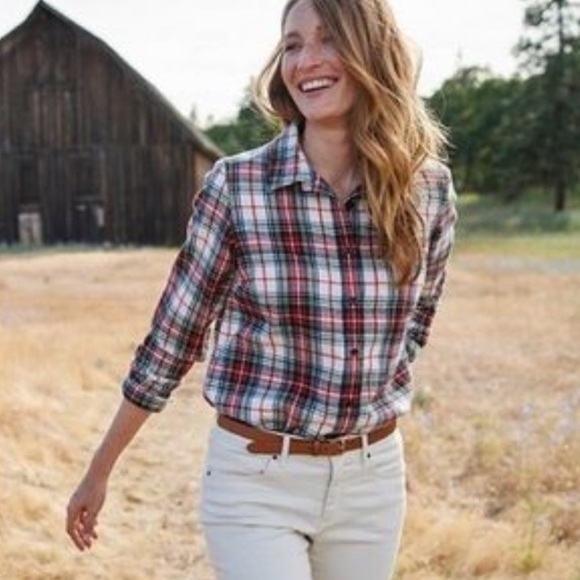 L.L.Bean Button Down Long Sleeve Flannel Top. Like New! - Picture 8 of 9